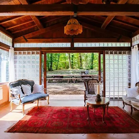 Villa Nel Bosco Con Piscina *